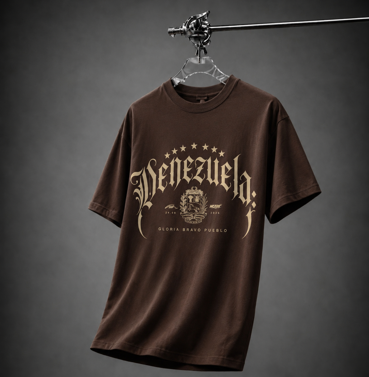 GLORIA AL BRAVO PUEBLO DARK BROWN PREMIUM SHIRT